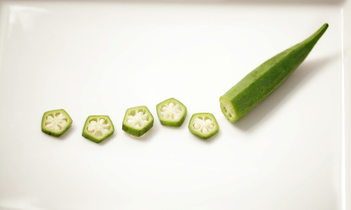 【知識專欄】妳討厭的「黏糊糊」，其實是腸道的頂級潤滑油？解密「法國專利秋葵萃取物」的輕盈真相 🌿